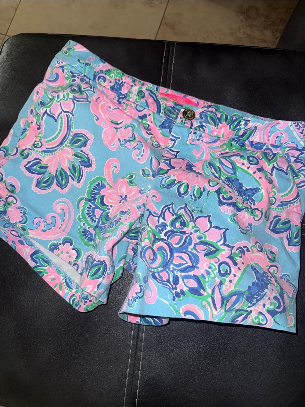 Blue Floral Print Women's Shorts - Pink & Green Pattern